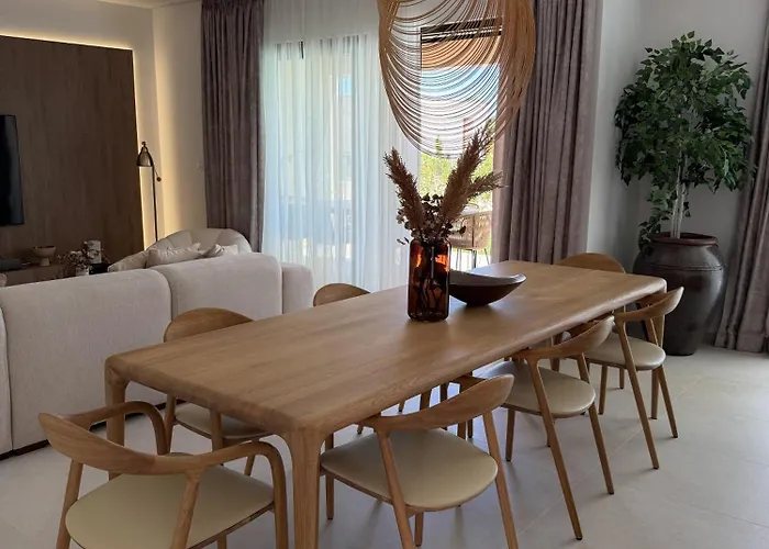 Daleo With Heated Pool And Jacuzzi Near Porec * Labinci