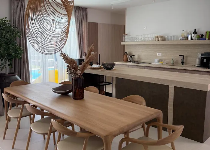 Villa Daleo With Heated Pool And Jacuzzi Near Porec Labinci
